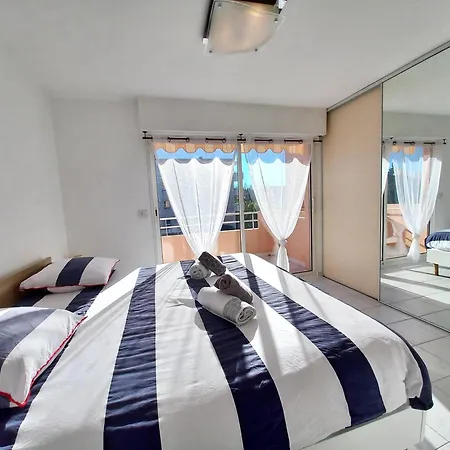 T4 92m2 Pour 6 Pers A 400m De La 아파트 Fréjus