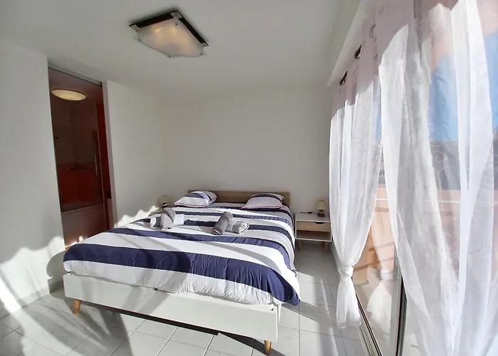 Daire T4 92m2 Pour 6 Pers A 400m De La Fréjus