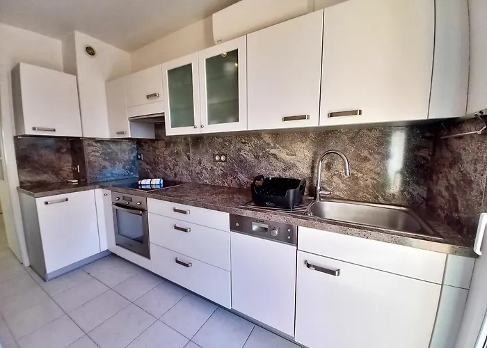 T4 92m2 Pour 6 Pers A 400m De La Fréjus